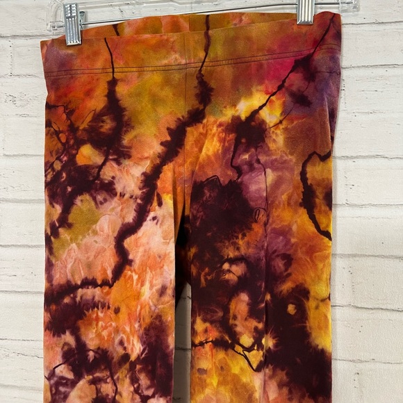 Reverse tie dye geode leggings. Fall colors small. - Picture 4 of 10